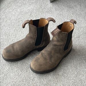 Blundstone Rustic Brown Leather Chelsea Boots High Top #1351